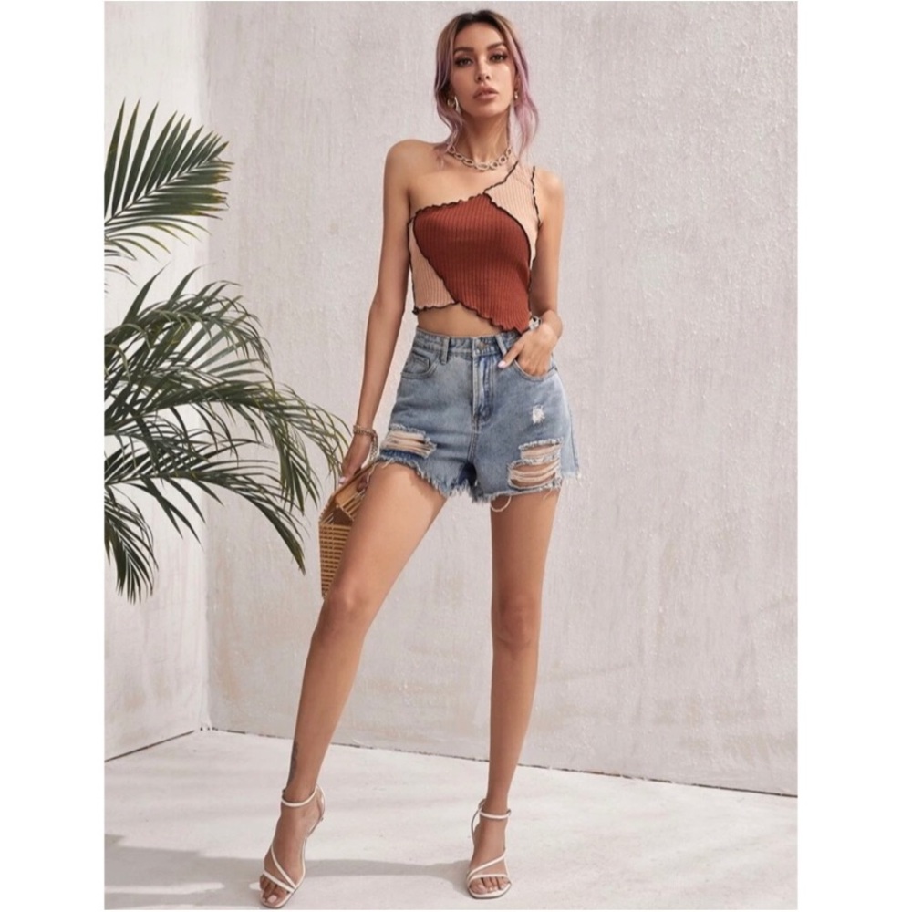 NEW| Women’s One Shoulder Color-Block Cropped Top - Picture 6 of 7